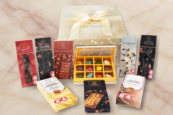 מארז שוקולד ליום האהבה - PERFECT GIFTBOX